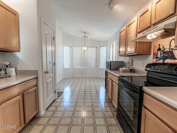 5th image of 9086 N Sweet Acacia Pl