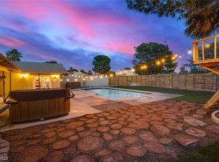 3179 Desmond Ave, Las Vegas, NV 89121