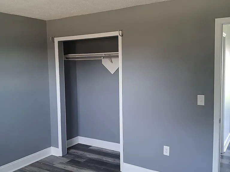 13 Denise Ave — Photo 9