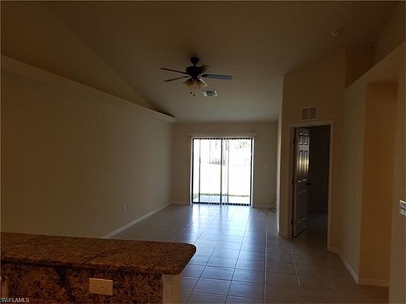 4th image of 713 SE 5th St #715