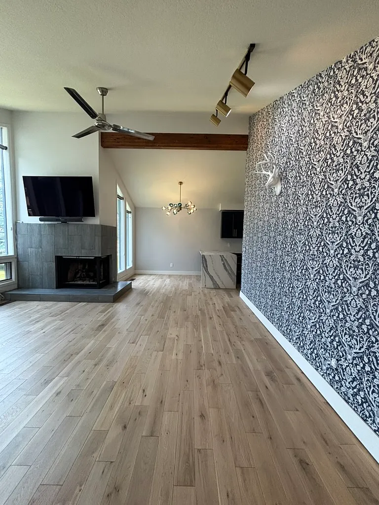 328 Fairway Dr — Photo 1