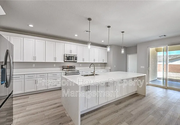 6380 Waterford St — Photo 11