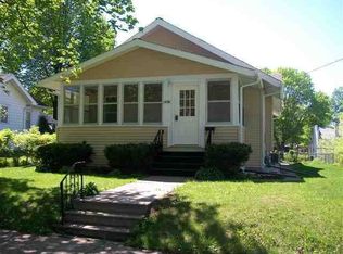 1406 W 6th St, Waterloo, IA 50702