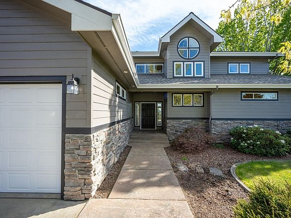 2nd image of 8128 N Stonehaven Dr