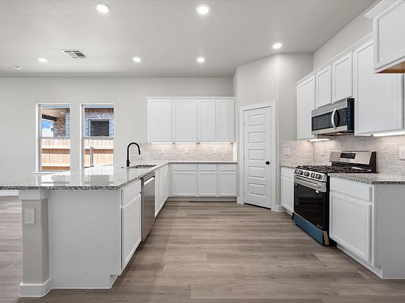 4th image of 2808 Trenton Ave