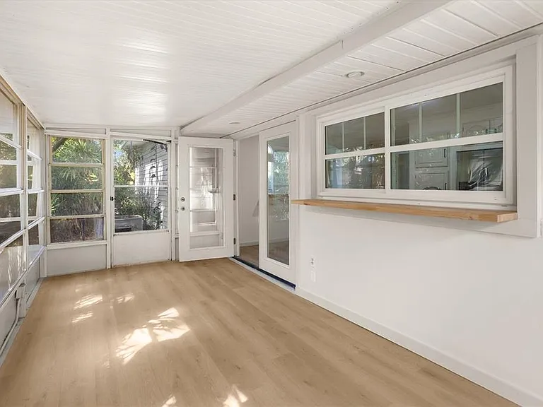 8725 Erie Ln — Photo 20
