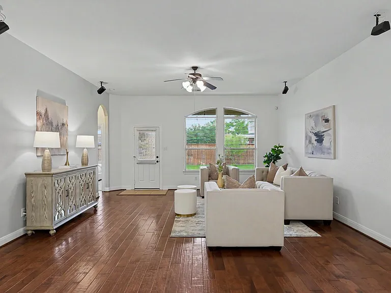 7 Fraiser Fir Pl — Photo 11