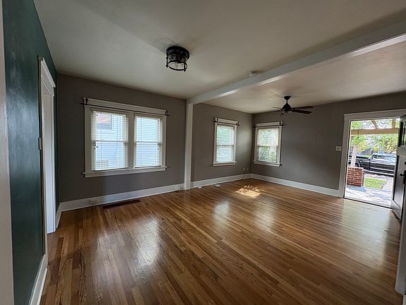 3rd image of 4280 King St