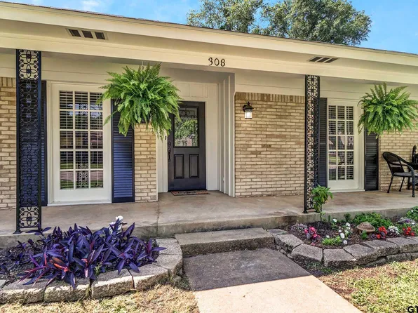 308 N Garden Club Dr, Overton, TX 75684