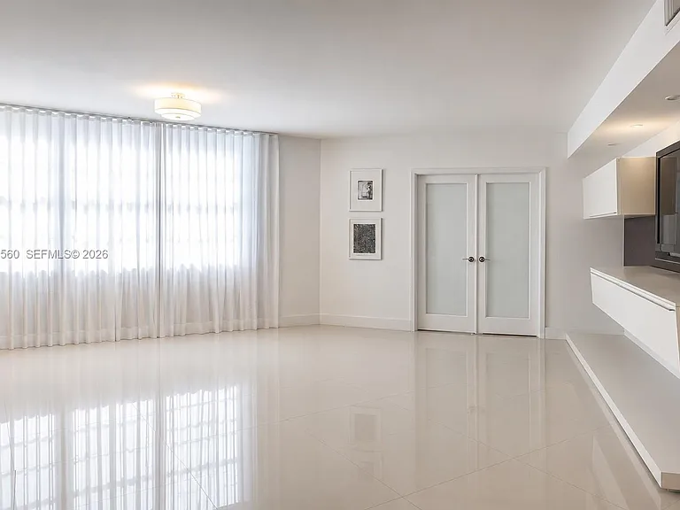 825 Brickell Bay Dr #1151 — Photo 5
