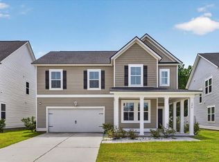126 Red Bluff St, Summerville, SC 29483