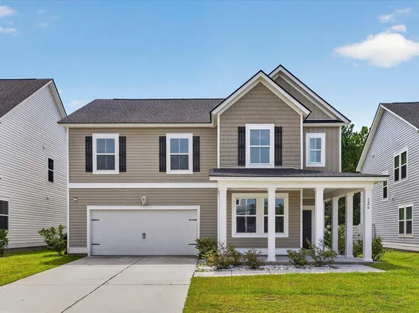 126 Red Bluff St, Summerville, SC 29483