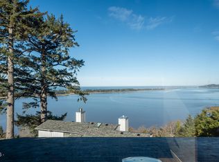 25 Bluffs Ct, Gleneden Beach, OR