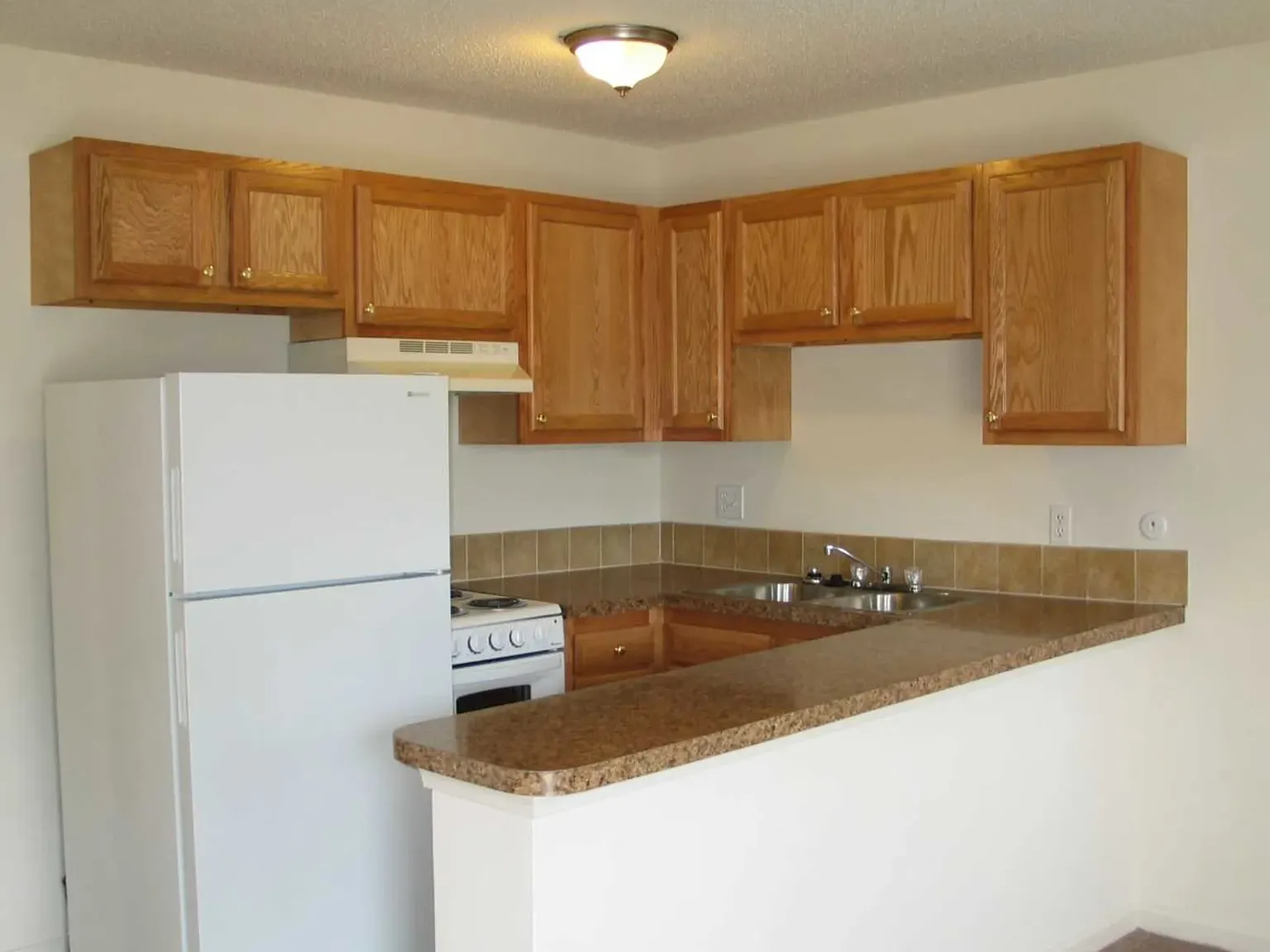 Westwood Apartments — Photo 3