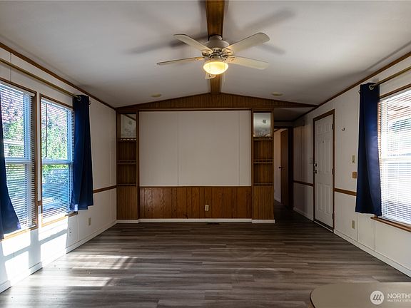 5th image of 105 E Cox #7