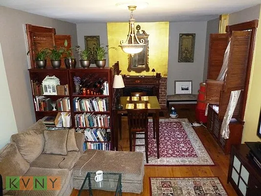 Rented by KVNY Soho | media 8