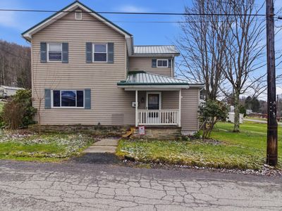 915 Thompson St, Reynoldsville, PA, 15851