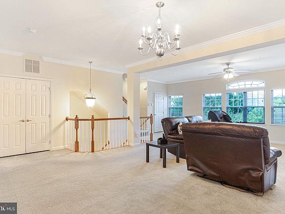 5th image of 15081 Leicestershire St