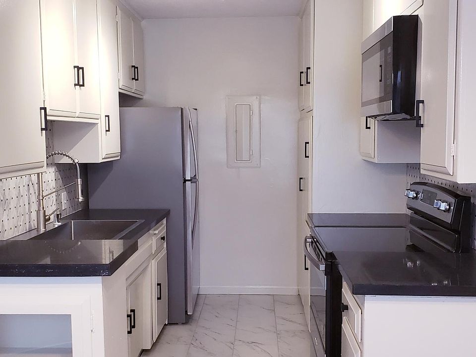 1st image of 1830 Greenfield Ave APT 5