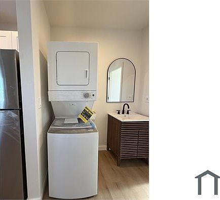 4th image of 1327 W 89th St #B