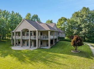 1683 Low Wood Trl, Leonard, MI 48367