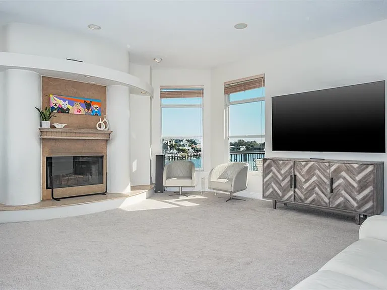 5949 Seabird Dr S — Photo 10