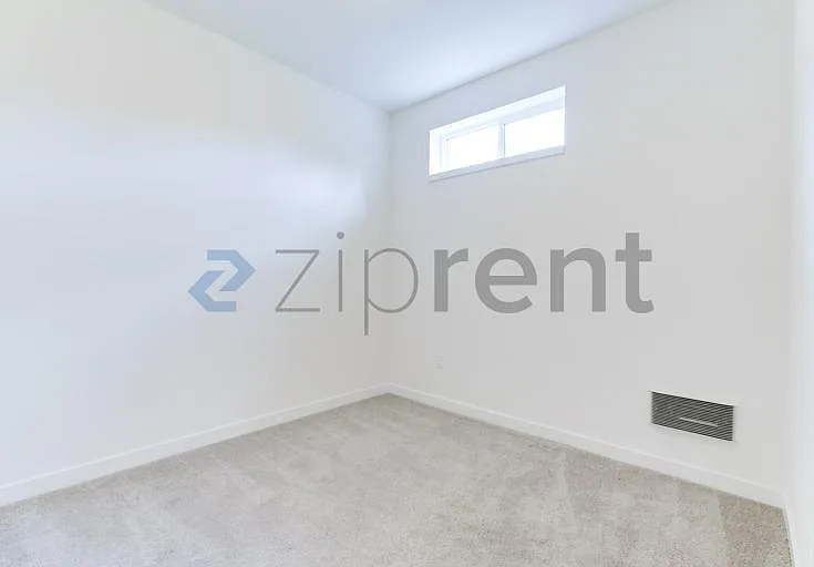 1490 NW 75th St — Photo 5