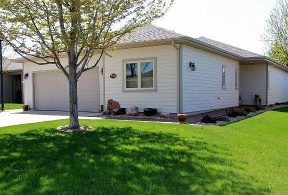 2nd image of 3428 Golf Villa Dr