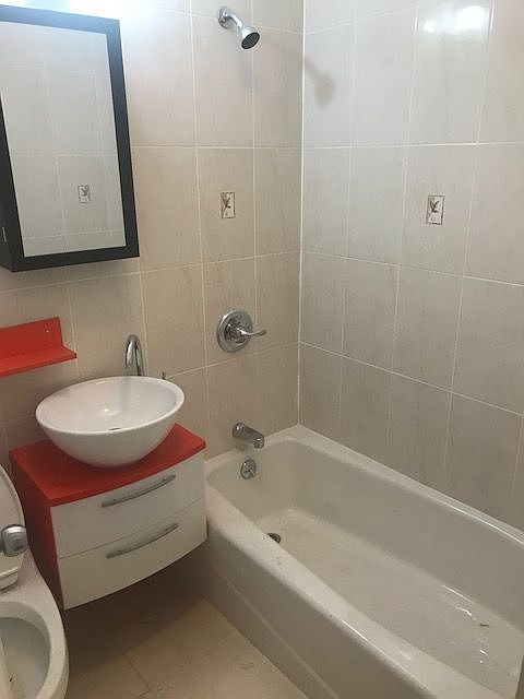 2nd image of 31 Catherine St APT 2C