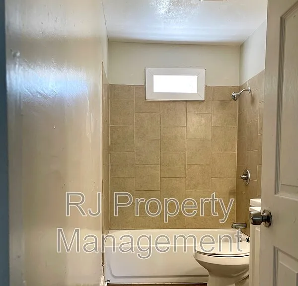 809 Juliet Ave — Photo 11