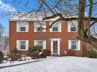 115 Lakeview Dr, Mc Kees Rocks, PA 15136