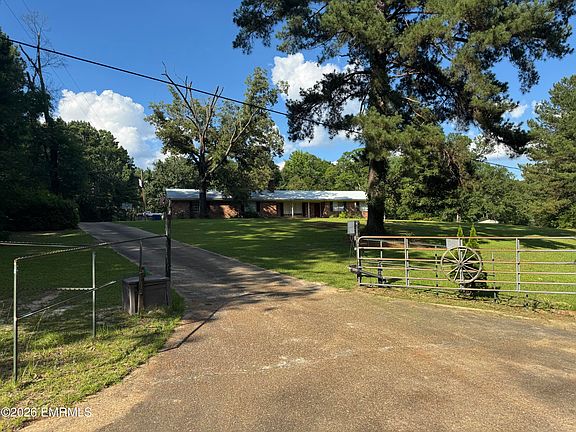 2nd image of 9782 Fred Clayton Rd
