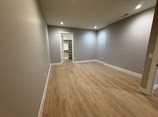 Main Living Apartments, Royal Oak, MI 48067
