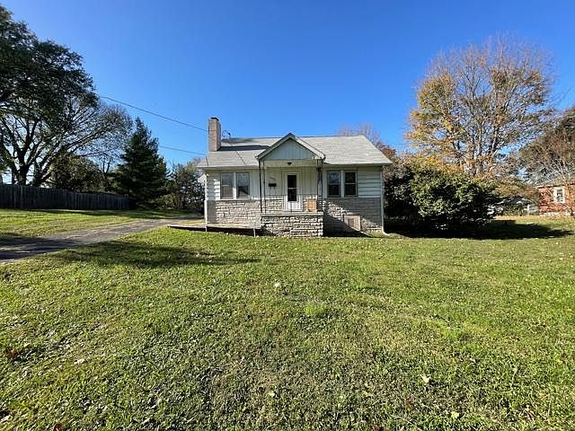 1st image of 3334 Hillcrest Dr