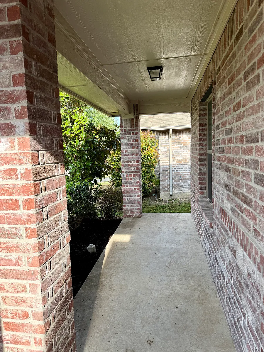 Building Photo - 412 Stonecreek Dr