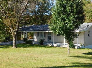 301 Grape Rough Rd, Oneida, TN 37841