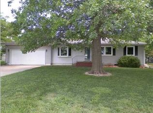 628 Westchester Ln, Newton, KS 67114