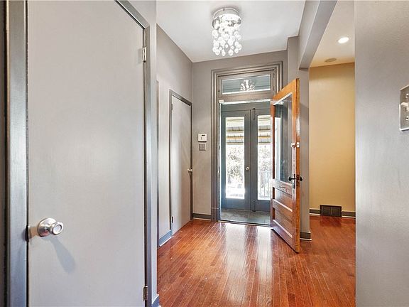 2nd image of 937 Jackman Ave
