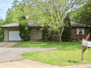 140 Holly Dr, Saint Robert, MO 65584
