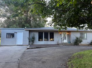 1122 McClain Dr, Sunnyside, WA 98944