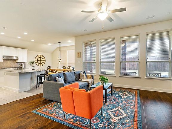 3rd image of 4413 Martha Ave