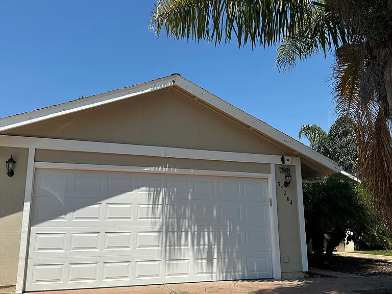 35264 Farnham Dr — Photo 2
