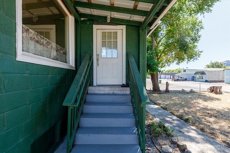 3rd image of 214 A Street