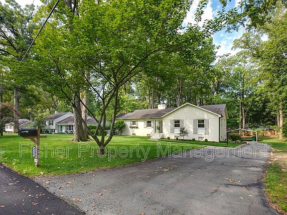 2nd image of 3220 Kenmore Rd