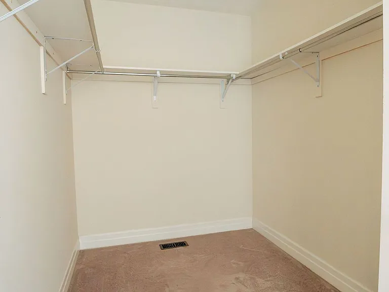 486 Greenwood Dr — Photo 49