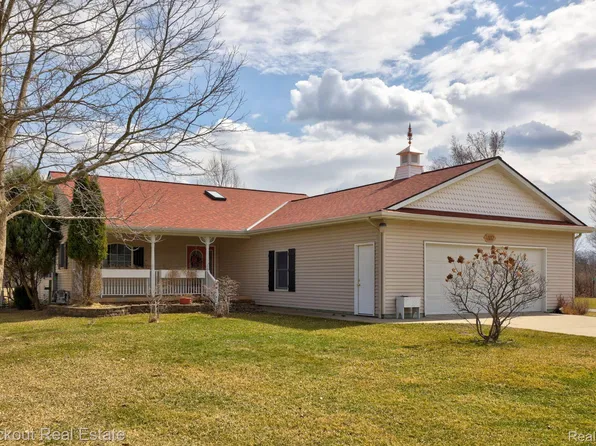 4887 Canterbury Ct, Vassar, MI 48768