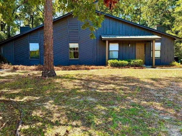 10053 Hillview Dr, Pensacola, FL 32514