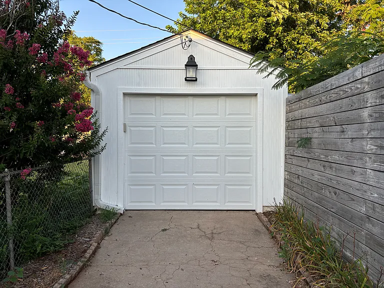 5304 N Hudson Ave — Photo 24