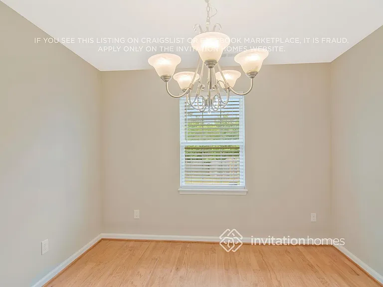 107 Knightwood Dr — Photo 6