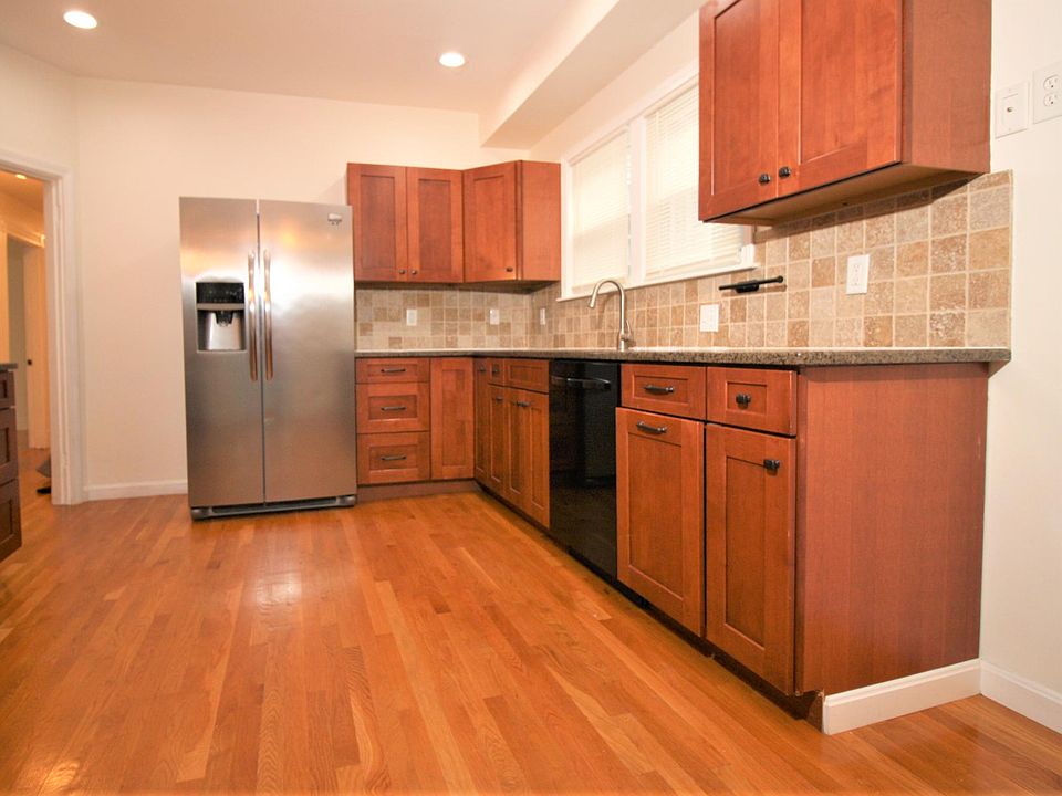 North wall of kitchen